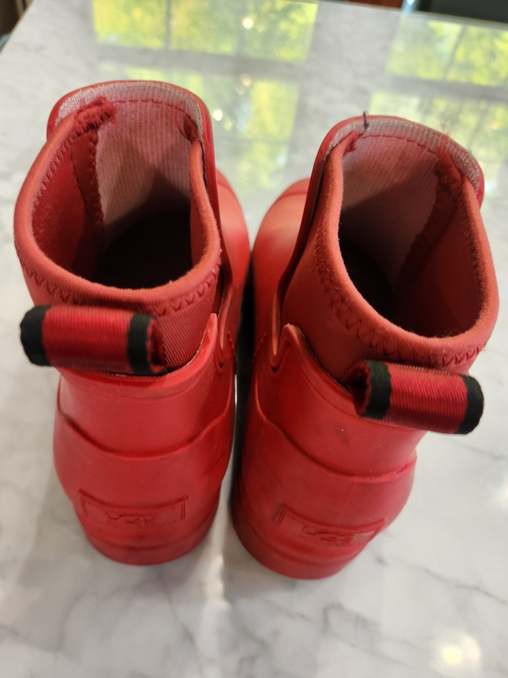 UGG Women's Red Waterproof Slip-On, Lined Ankle Rain Boots, GOOD CONDITION. - Picture 2 of 4